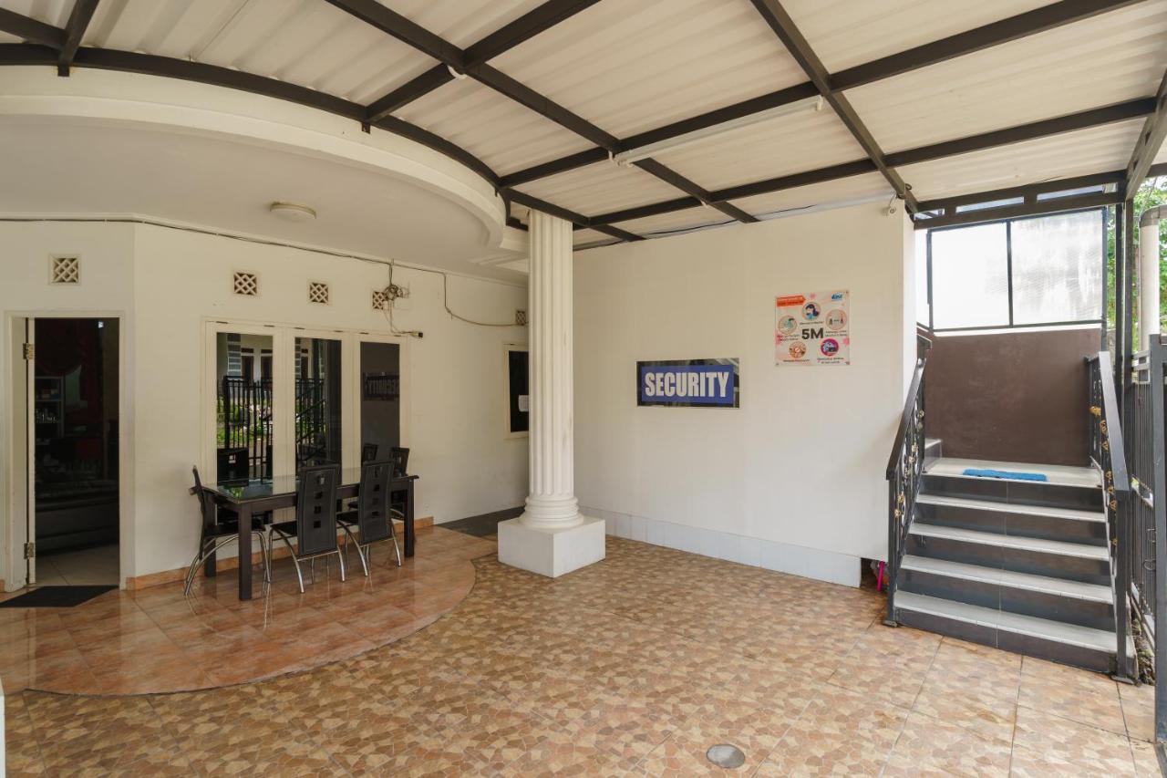 Fast Hous Syariah Bogor Mitra Reddoorz Hotell Exteriör bild